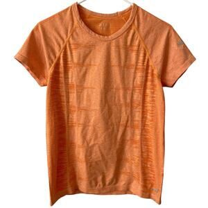 DSG Orange Short Sleeve Activewear Shirt Size Medium Stretch Breathable